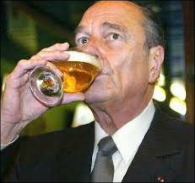 Jacques Chirac parlait de l'ex en se tapant une mousse en compagnie d'un vieux Malraux qui aimait les bonnes des curés.