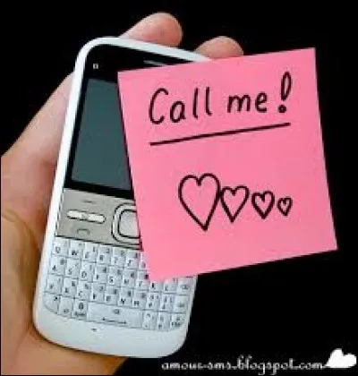 Une ex a repris contact avec moi : elle m'a lâché après quelques messages.