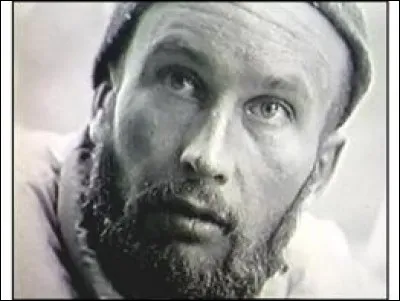 Novembre 1955 : Qui fut le premier &agrave; escalader l'Annapurna en compagnie de Maurice Herzog en 1950 ?