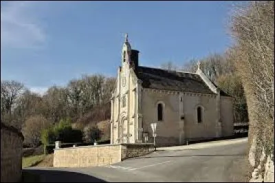 Nous nous trouvons dans les Deux-Sèvres, à Sompt. Nous sommes dans un village de l'ancienne région ...