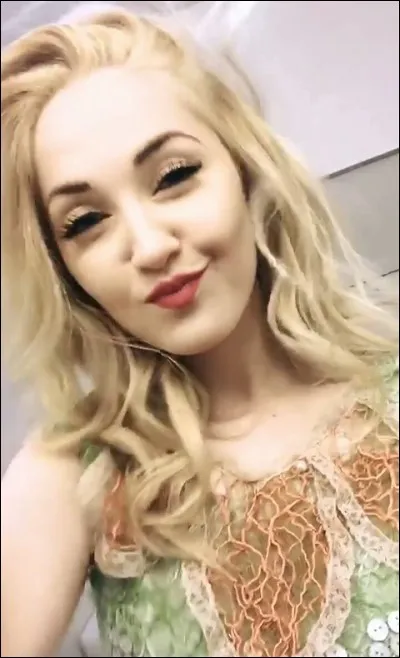 Pendant combien de temps a-t-elle étudié la danse de rue ?