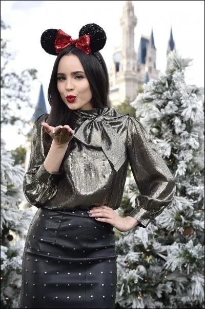 Dans quel ville n'est-elle pas partie pour étudier ?