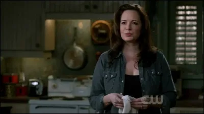 Avec quel autre personnage de la série est-elle en couple ? Ne serait-ce qu'un "certain temps"... !