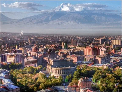 Comment se nomme un habitant d'Erevan ?