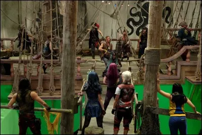 Qui est prisonnier sur l'île ?