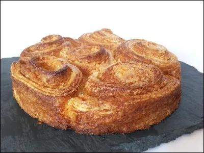 Trouvez son nom, et je vous décerne le chapeau rond d'honneur !