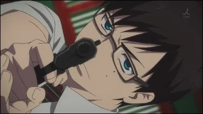 Beaucoup plus calme, mature et réservé que son frère, il a fait de hautes études et a été accepté à la prestigieuse Académie de la Croix-Vraie, qui est-il ?