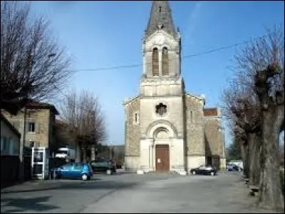 Commune d'Auvergne-Rhône-Alpes, dans l'arrondissement de Valence, Saint-Bonnet-de-Valclérieux se situe dans le département ...