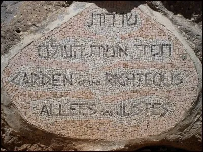 Quel peut bien être le point commun entre chacune de ces personnes ou groupes de personnes ?