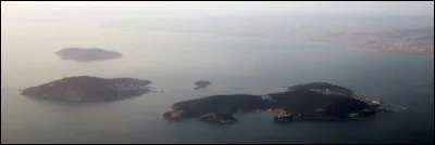 Dans quelle mer se trouve l'archipel des îles des Princes ?