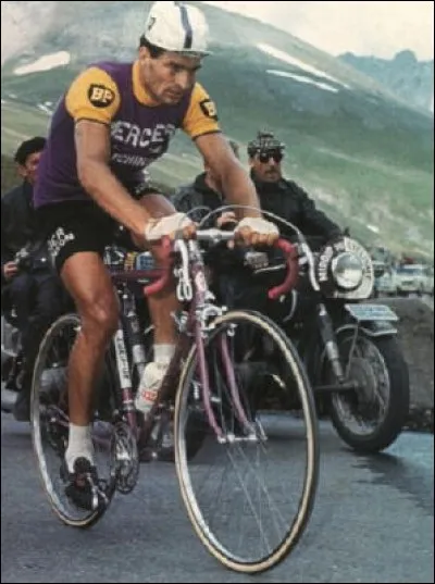P comme Poulidor. Raymond Poulidor n'a jamais remporté le Tour de France, mais combien de fois est-il monté sur le podium final ?
