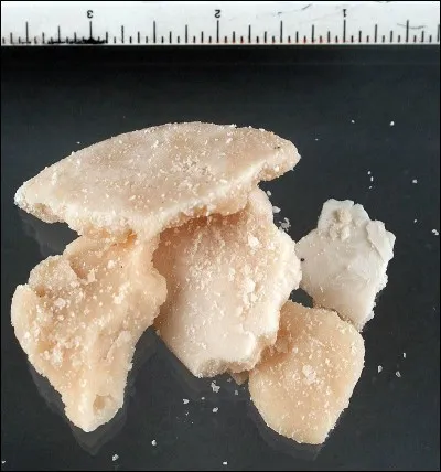 De quelle drogue est dérivé le crak ?