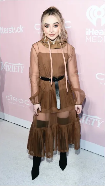 A-t-elle joué dans la série "Le Monde de Riley" ?