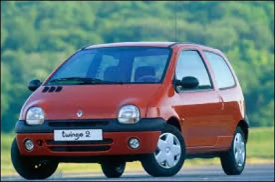 Quel est le nom de cette voiture française emblématique des années 90 ?