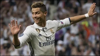 Quel est le numéro de Ronaldo ?