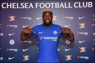 Provenant lui aussi de l'AS Monaco, Tiémoué Bakayoko a quand à lui signé un contrat de 5 ans avec Chelsea, pour ... .