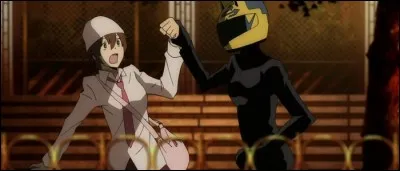 La tête de Celty se trouve en réalité sur le corps de Mika Harima.