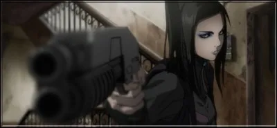 Dans quel service travaille Re-l Mayer ?