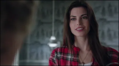 Dans la saison 5, Ruby aime ...