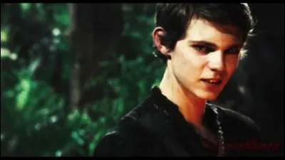 Pour Peter Pan, qui est Henry ?