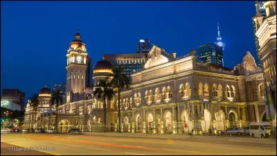 Lequel de ces monuments est une des sept merveilles du monde ?