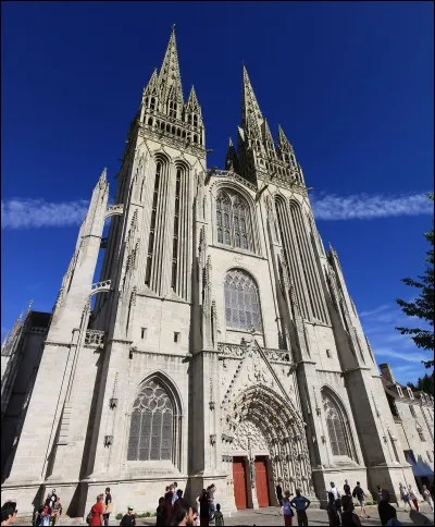 Dans quel pays se trouve la Cathédrale de Quimper ?