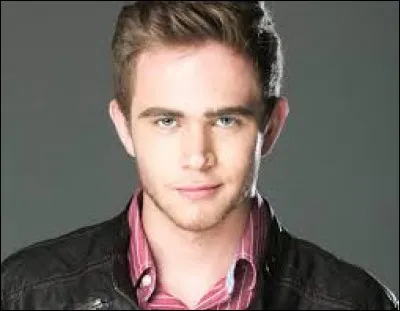 Comment s'appelle Julio Ferrándiz Villegas en vrai ?