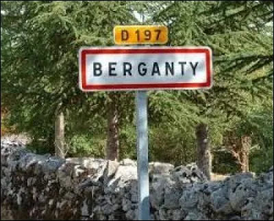 Nous sommes maintenant en Occitanie, à l'entrée de Berganty. Commune de l'aire urbaine de Cahors, elle se trouve dans le département ...
