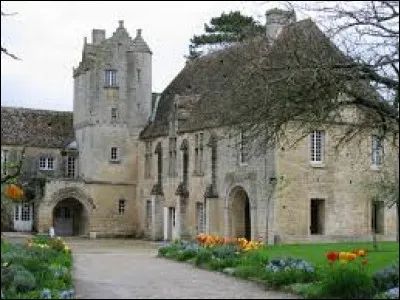 Nous partons dans l'ex région Basse-Normandie visiter le prieuré de Saint-Gabriel-Brécy. Ancienne commune, elle se situe dans le département ...