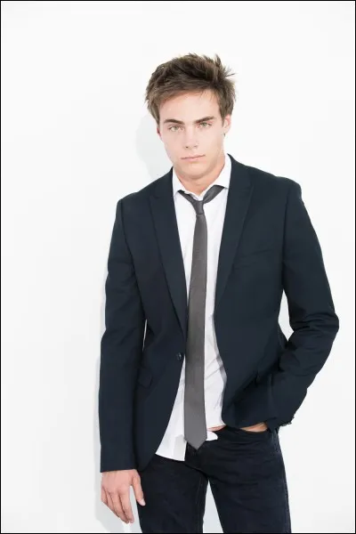 Comment s'appelle son père ?