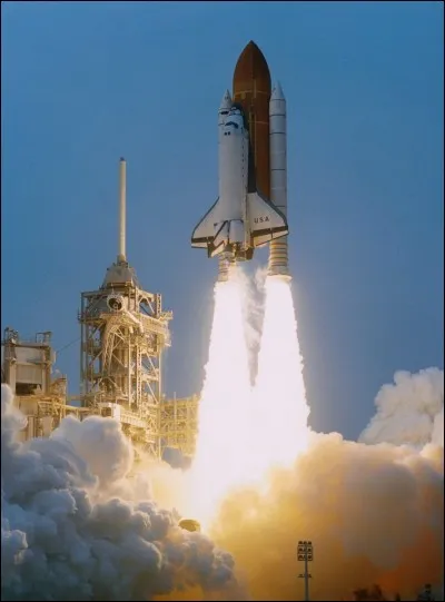 Quelle a été la première navette spatiale américaine à aller dans l'espace en 1981 ?