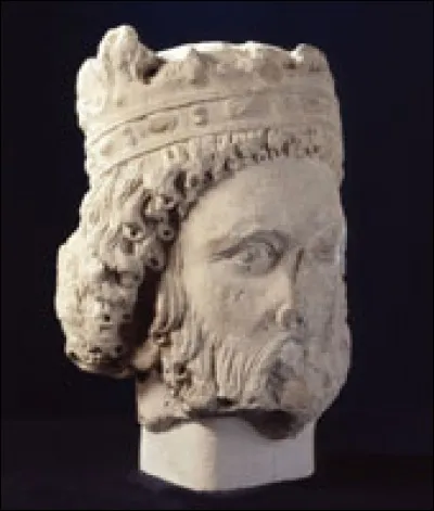 Qui ne fut pas une épouse de Clotaire 1er ?