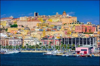 Laquelle de ces régions eut le titre de région autonome en premier ?