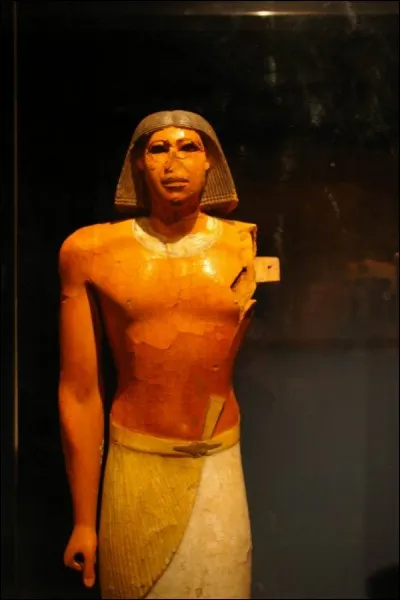 Personnage très important de la cour de pharaon, équivalent d'un "premier ministre". Qui est-il ?