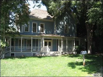 Stars Hollow, petite localité charmante, est la ville des personnages de la série... ?