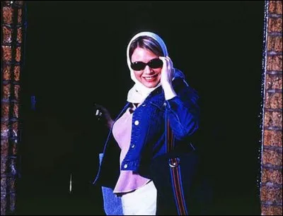 Mais que regarde donc Bridget Jones, prête à quitter sa maison ?