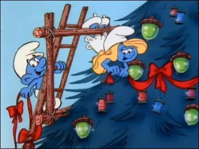 Regardez la, une véritable casse-cou ! 
Et le Schtroumpf, tout content de l'aider à faire le plus bel arbre. Merci Gargamel de l'avoir inventé !
