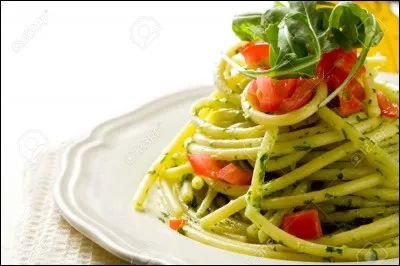 Avec quels ingrédients se prépare le pesto ?