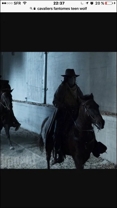 Dans la saison 6, qui est enlevé par les cavaliers fantômes ?