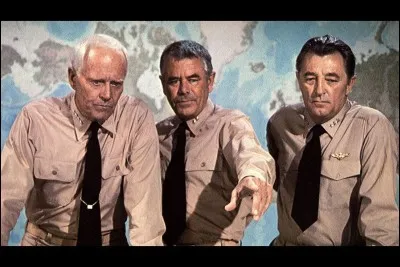 Dans la bataille de Midway, quel militaire américain est incarné par Henri Fonda ?