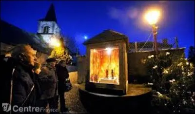 Nous partons voir une exposition de cr&egrave;ches, &agrave; Landogne. Village d'Auvergne-Rh&ocirc;ne-Alpes, il se situe dans le d&eacute;partement ...