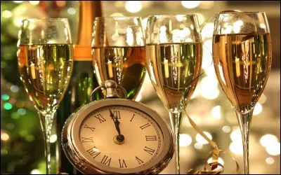 Puis on se sert un verre de champagne en attendant l'heure fatidique...