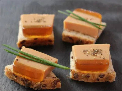 Nous allons goûter ensuite, un parfait de foie gras au sirop d'érable, c'est à dire...