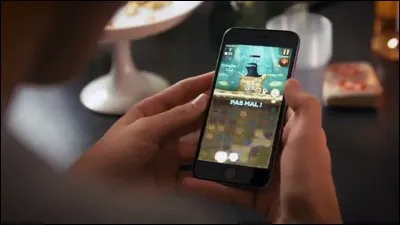 Lucas se lance sur YouTube en :