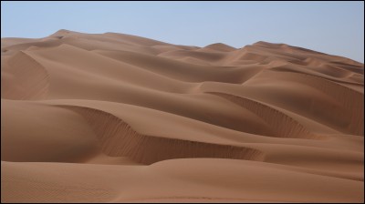Quel est le nom de la science qui désigne l'étude des déserts ?