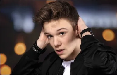 Où est né Lenni-Kim ?