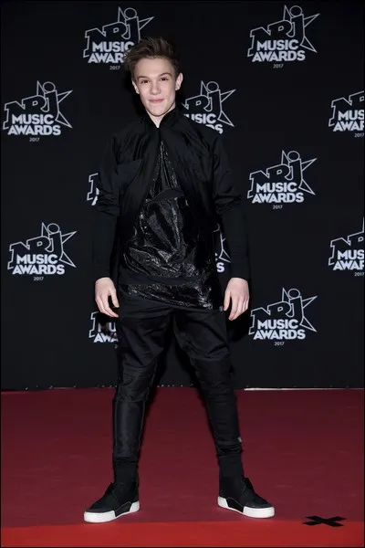 Quel est le nom de son premier album ?