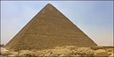 Pays : Quelle est la hauteur de la pyramide de Khéops en Égypte ?