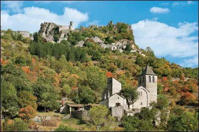 On continue avec les records, Saint-Véran est à 1 756 mètres d'altitude ce qui en fait le plus haut village d'Europe.