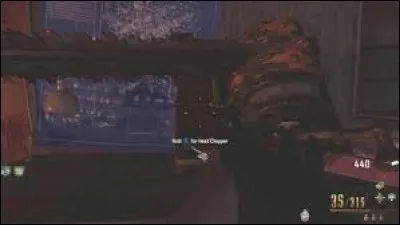 Combien y a-t-il d'objets à construire (hors bâtons) et de tables de construction ?